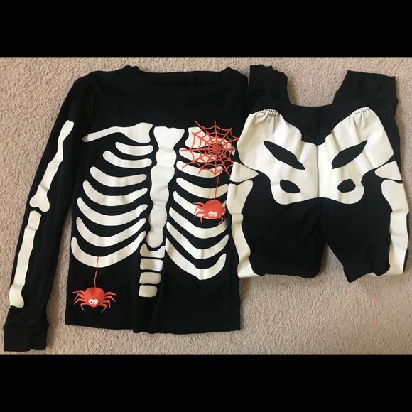 Kids Skeleton Pajama Set - Picture 2 of 5